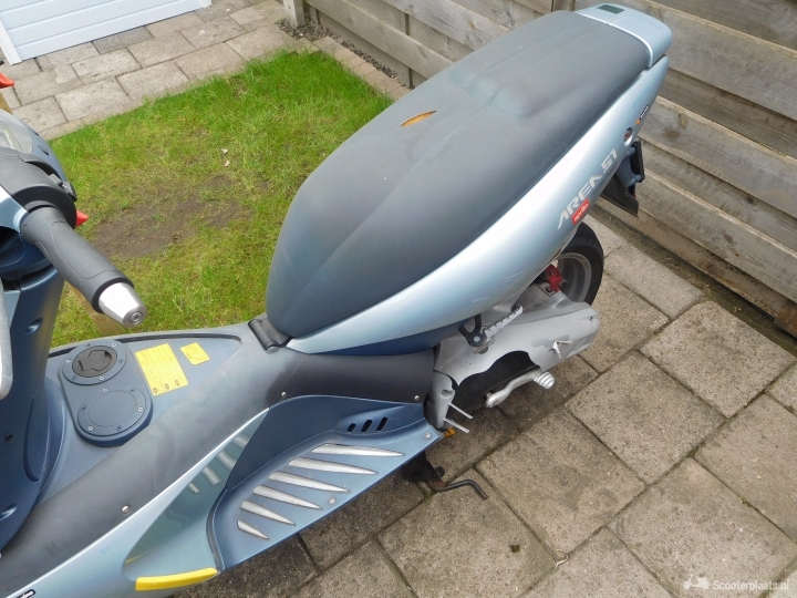 Aprilia Area 51 blauw